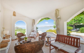 Lovely Home In Siracusa With Wifi